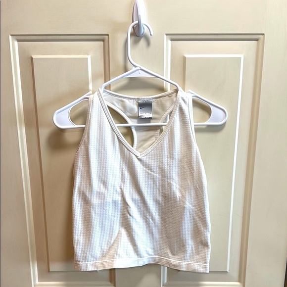 Nike White V-Neck Women's Athletic Dri Fit Crop Top size M - Picture 1 of 7